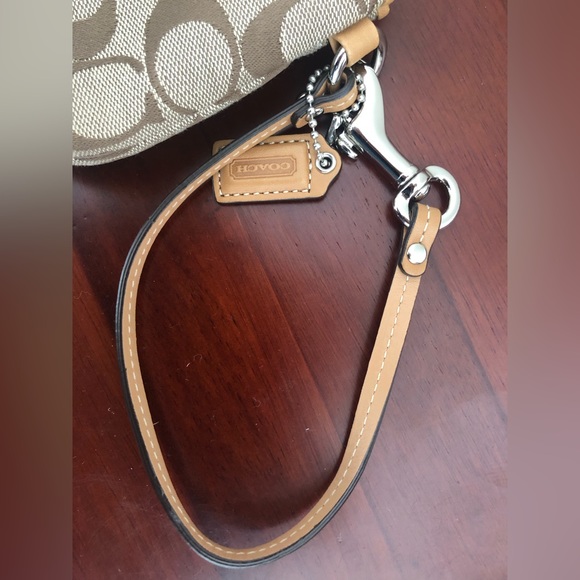 COACH Wrislet - Picture 6 of 6